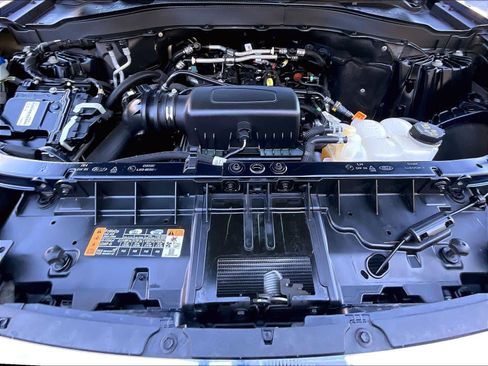 Used 2023 Ford Explorer XLT w/ Equipment Group 202A image 29