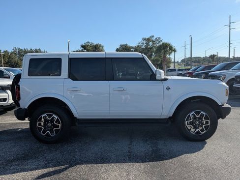 New 2025 Ford Bronco Outer Banks image 4