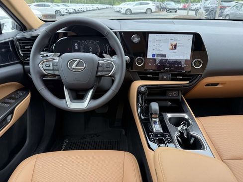 Used 2025 Lexus NX 350 AWD w/ Accessory Package (2T) image 8