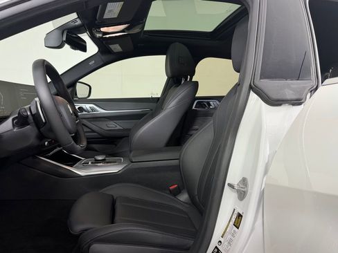 Used 2025 BMW 430i xDrive w/ Premium Package image 21