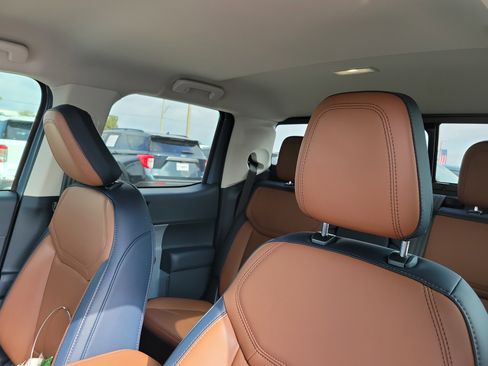 Used 2024 Ford Maverick Lariat w/ 4K Tow Package image 12