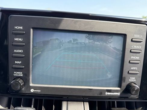 Used 2021 Toyota RAV4 LE FWD image 23