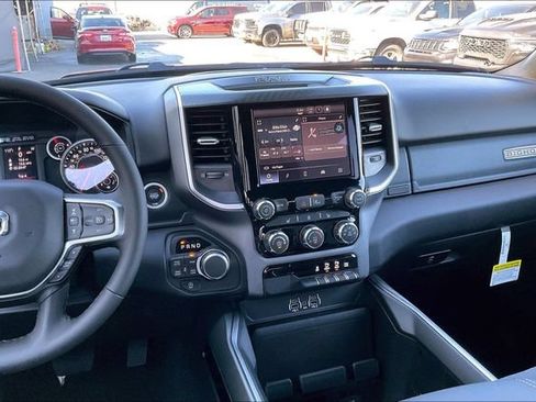 New 2026 RAM 1500 Big Horn AWD/4WD image 5