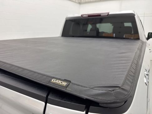 Used 2022 GMC Sierra 1500 Elevation AWD/4WD image 10