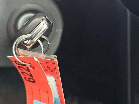 Used 2025 Ford Maverick XL w/ Equipment Group 101A image 17