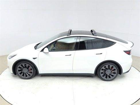 Used 2020 Tesla Model Y Performance image 16