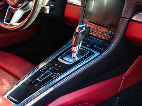 Used 2017 Porsche 718 Boxster RWD image 29