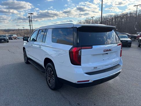 New 2026 GMC Yukon XL Elevation image 10