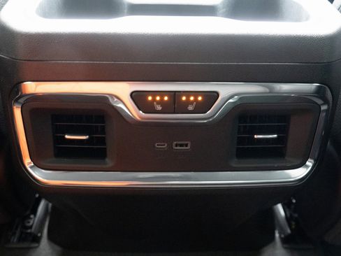 Used 2024 GMC Sierra 1500 Denali w/ Technology Package image 20