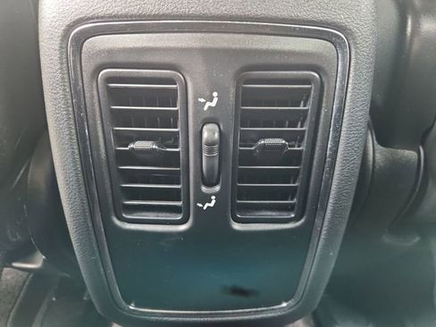 Used 2018 Jeep Grand Cherokee Laredo RWD image 20