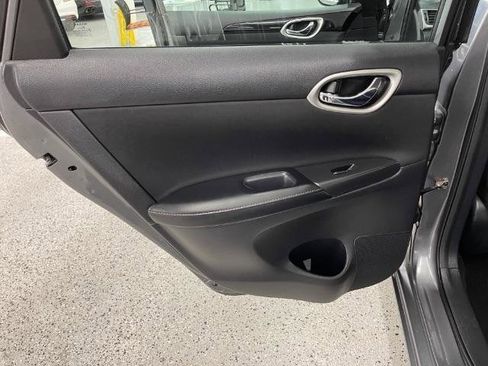 Used 2019 Nissan Sentra SV FWD image 17