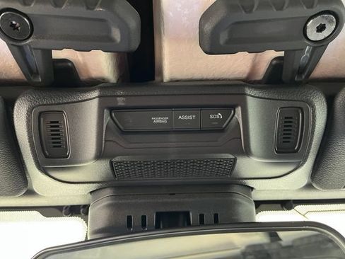 Used 2026 Jeep Wrangler Unlimited Sport AWD/4WD image 37