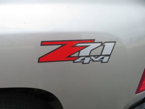 Used 2008 Chevrolet Silverado 2500 LTZ w/ Safety Package image 13