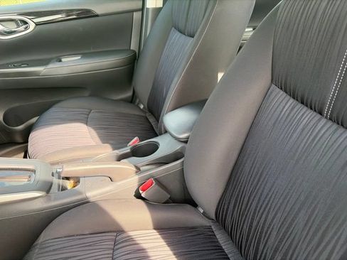 Used 2017 Nissan Sentra SV FWD image 8