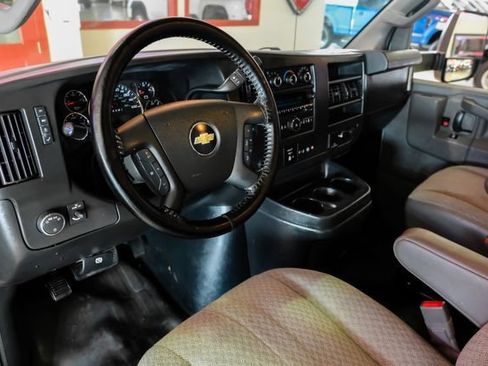 Used 2021 Chevrolet Express 3500 w/ Power Convenience Package RWD image 5