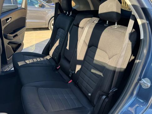 Used 2019 Ford Edge SEL image 29