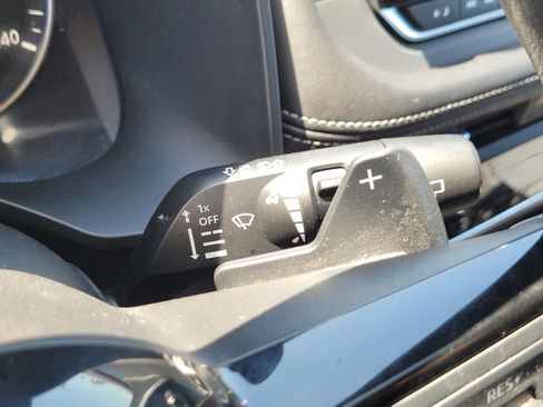 Used 2023 Nissan Rogue SV FWD image 25