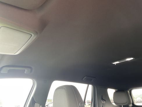 Used 2026 Chevrolet Equinox LT w/ LPO, Floor Liner Package AWD/4WD image 17