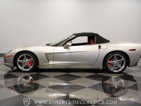 Used 2006 Chevrolet Corvette 3LT Convertible w/ Preferred Equipment Group image 7