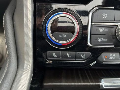 Used 2021 GMC Yukon Denali w/ Denali Ultimate Package image 18