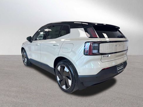 New 2026 Volvo EX30 Ultra image 4
