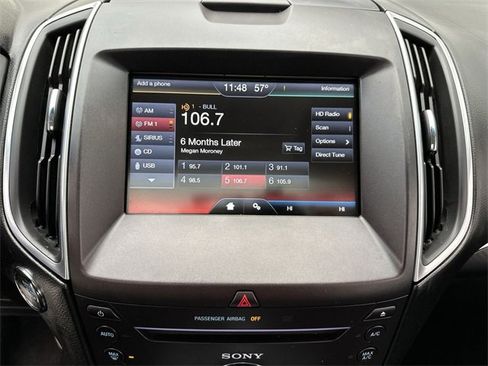 Used 2015 Ford Edge Sport image 16