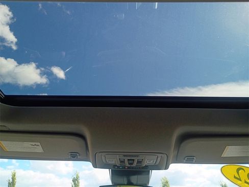 Used 2022 Chevrolet Silverado 1500 LT Trail Boss w/ LT Trail Boss Premium Package image 17