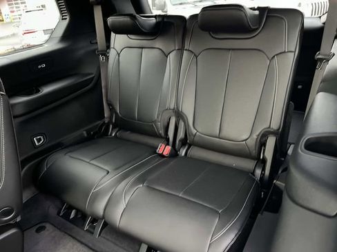 New 2025 Jeep Grand Cherokee L Limited w/ Luxury Tech Group II image 20