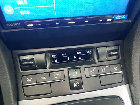 Used 2014 Porsche Boxster image 19