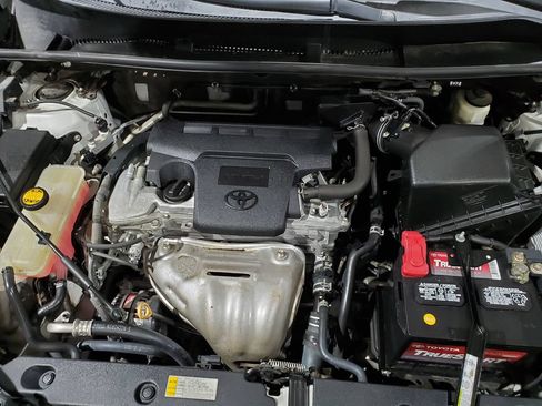 Used 2018 Toyota RAV4 Limited FWD image 48