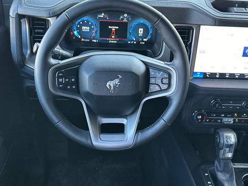 New 2025 Ford Bronco Outer Banks w/ Sasquatch Package image 14