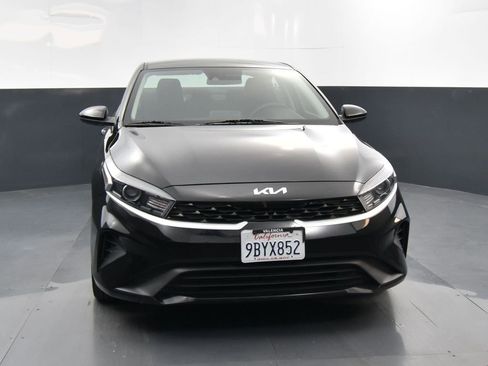 Certified 2022 Kia Forte LXS image 4