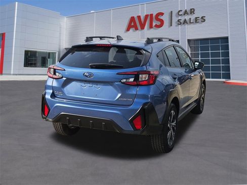 Used 2024 Subaru Crosstrek 2.0i Premium image 6