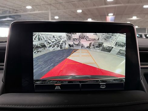 Certified 2022 GMC Yukon SLE image 35