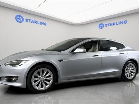 Used 2019 Tesla Model S 100D image 2