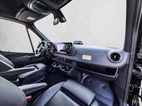 New 2026 Mercedes-Benz Sprinter 2500 image 23