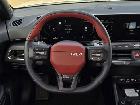 New 2026 Kia K4 GT-Line Turbo w/ GT-Line Premium Package FWD image 17