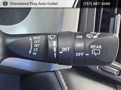 Used 2016 Toyota RAV4 XLE AWD/4WD image 31