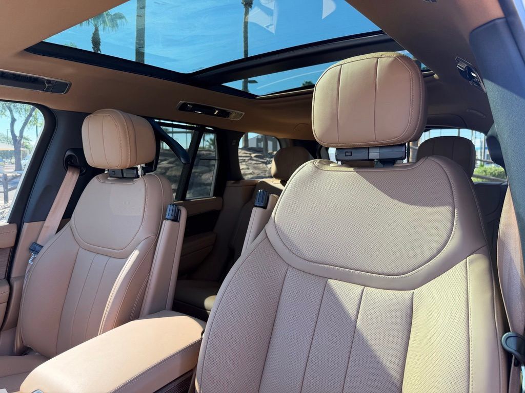 New 2027 Land Rover Range Rover SE AWD/4WD image 6
