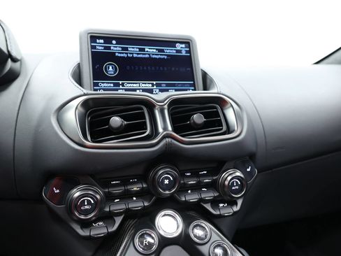 Used 2023 Aston Martin V8 Vantage Roadster RWD image 30
