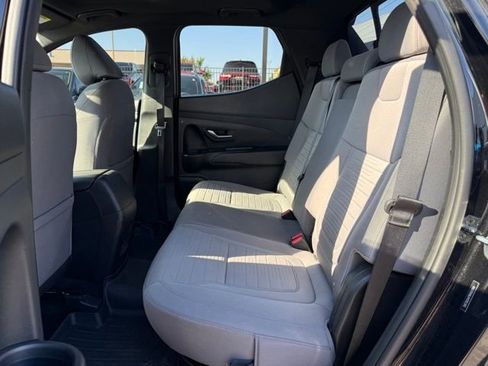 Used 2022 Hyundai Santa Cruz SEL Premium image 33