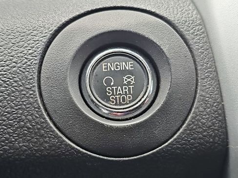 Used 2014 Ford Edge Limited w/ Equipment Group 301A FWD image 17