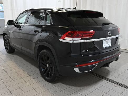 Used 2023 Volkswagen Atlas Cross Sport SE w/ Black Wheel Package AWD/4WD image 10