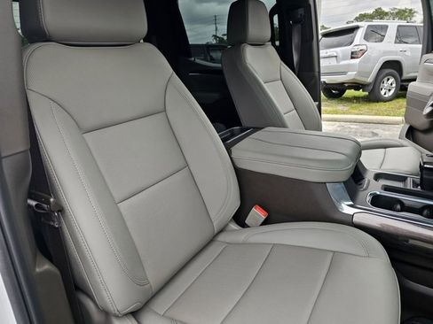 Used 2025 Chevrolet Silverado 1500 LTZ w/ Technology Package image 26