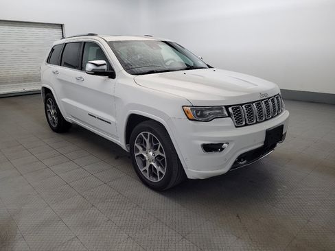 Used 2020 Jeep Grand Cherokee Overland image 13