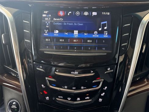 Certified 2020 Cadillac Escalade Luxury w/ Escalade Sport Edition image 13