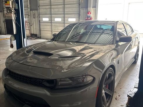 Used 2017 Dodge Charger SRT Hellcat RWD image 1