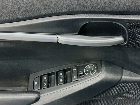 Used 2024 Kia Seltos LX image 15