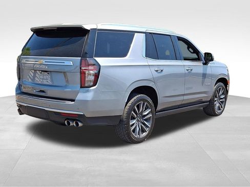 Used 2024 Chevrolet Tahoe High Country w/ Premium Package 2 AWD/4WD image 5