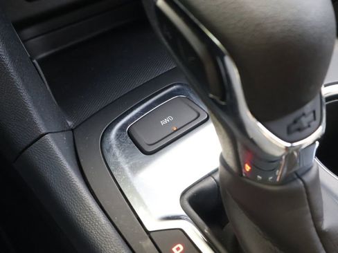 Used 2024 Chevrolet Equinox LS w/ LS Convenience Package image 22